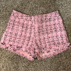 Fine Fashion tweed shorts